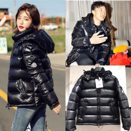 Guangzhou high version Moncler Maya Meng Mouth Maya short down jacket is a classic Moncler item. The color scheme and details cleverly echo the iconic sandwich style of the 1980s. It is highly recognizable. It is made of lacquered nylon with iconic rectangular quilting. It is a model of Moncler style. It is a classic short design that spans seasons and fashion. It has a distinctive silhouette. 🉑Detachable hood and adjustable hem, and the cuffs are decorated with classic patch pockets. Decorated with the Moncler felt trademark, it showcases the brand's iconic style. .